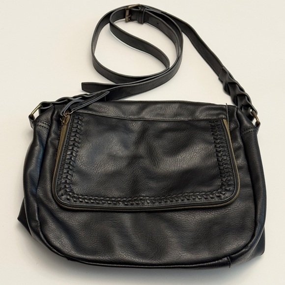 Handbags - Black Faux Leather Crossbody Bag